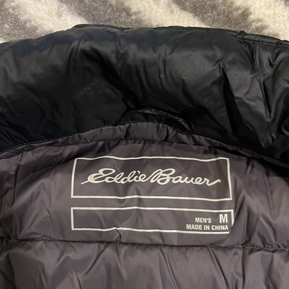 Eddie Bauer Puffy Vest - Picture 3 of 6